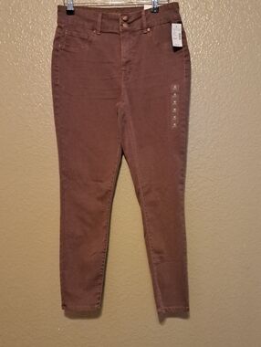 NWT Maurices M Jeans High Rise Denim Flex Jegging. Size M Short.